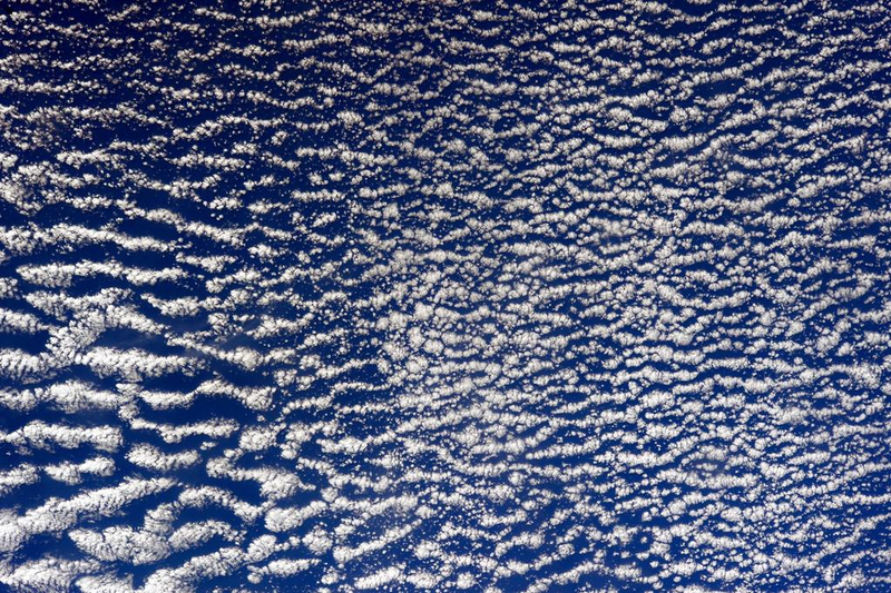 Illustration for article titled Relax In The Simple Beauty Of Our Planet In These Astronaut Photos
